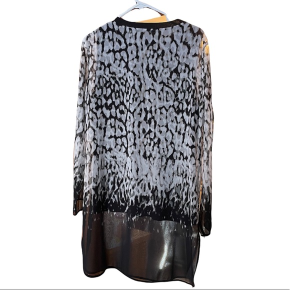 Calvin Klein Tunic - Picture 3 of 3